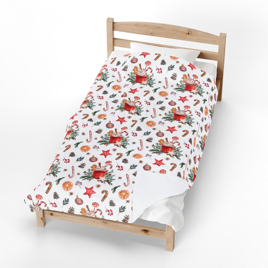 Christmas Hot Cocoa Pattern Velveteen Plush Blanket — Cozy Holiday Throw with Candy Canes & Ornaments