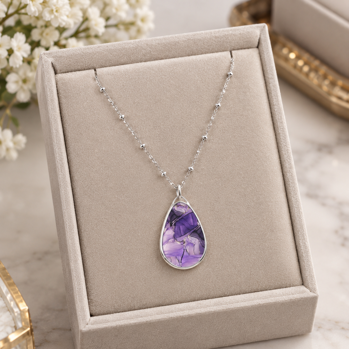 Elegant Purple Oval Necklace - Stylish Jewelry for Women