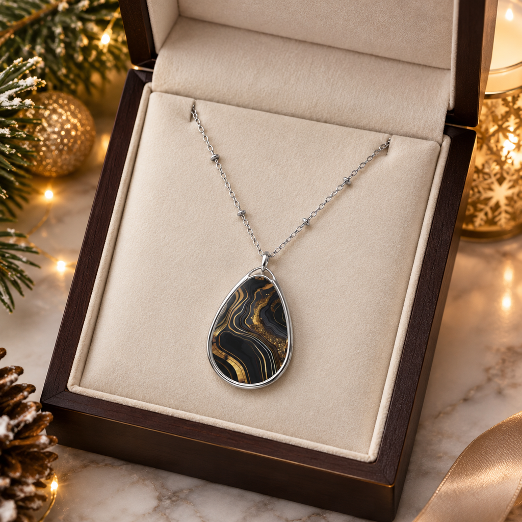 Elegant Black & Gold Agate-Print Teardrop Pendant Necklace