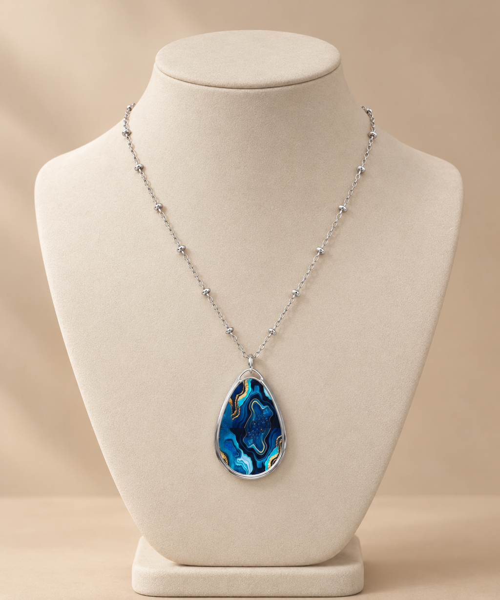 Elegant Blue Agate-Print Oval Pendant Necklace