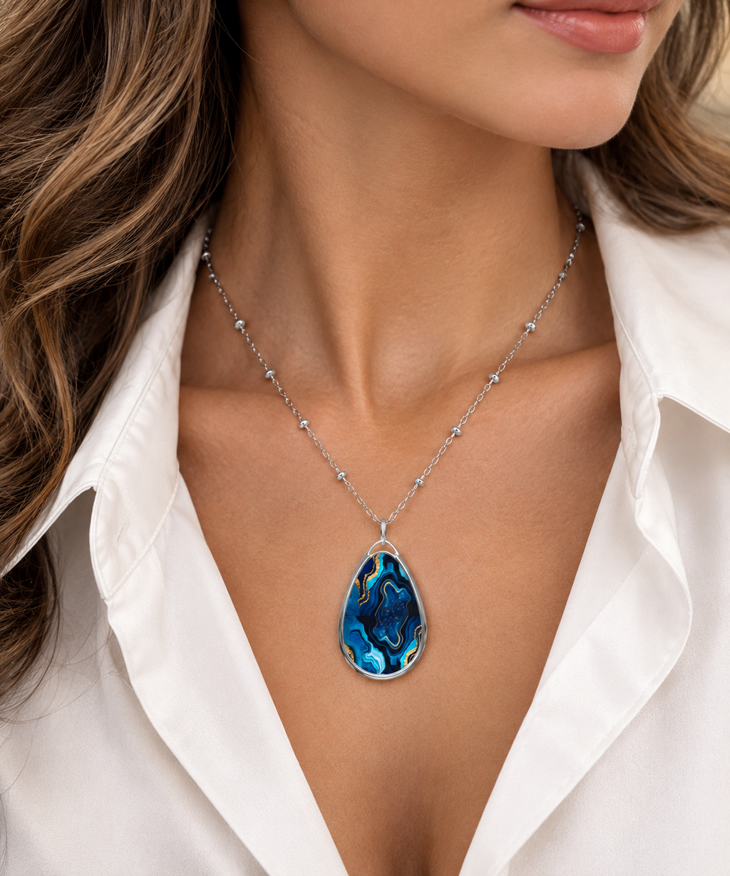 Elegant Blue Agate-Print Oval Pendant Necklace